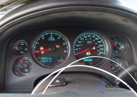 2010 Chevrolet Tahoe Lt z USA, uszkodzony, nr VIN 1GNUKBE03AR254998